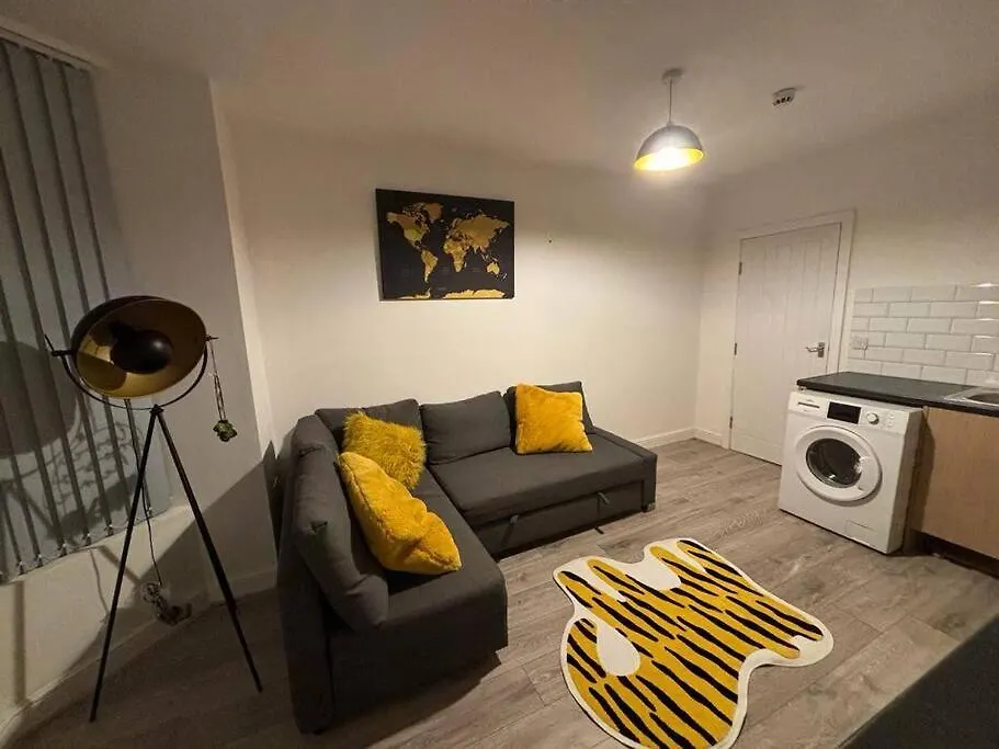 Apartment Near Leeds City Centre Sleeps 4 Beeston Hill