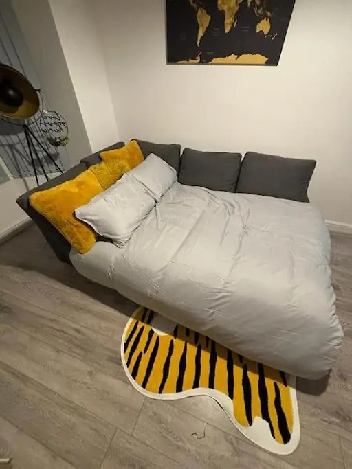 Apartment Near Leeds City Centre Sleeps 4 Beeston Hill
